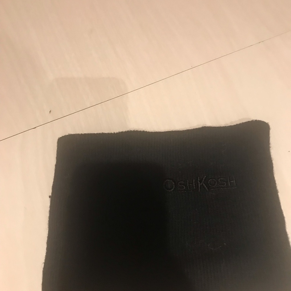 3/15$ OshKosh Black Knit neck warmers